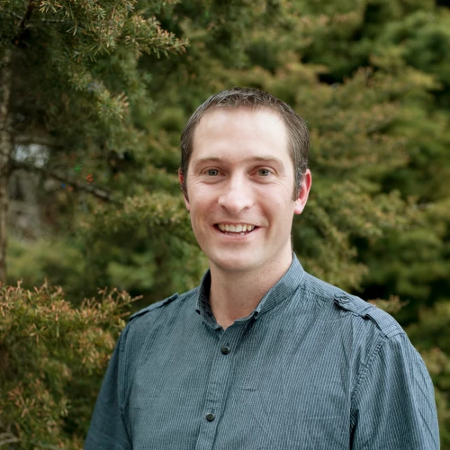 Dr. Simon Manners